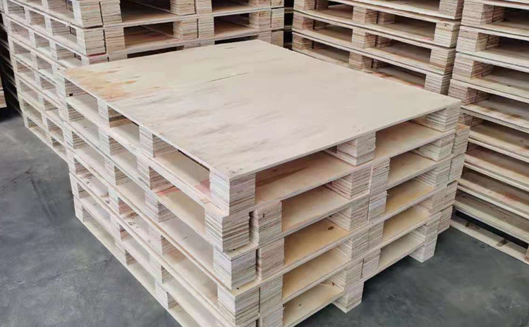 木托盤生產廠家定制與現(xiàn)成哪種更好？